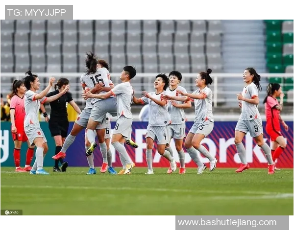 新文旅体育场景下京津女足齐聚津门球迷惊叹美丽球场盛况空前